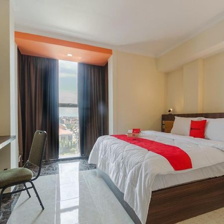 Reddoorz Plus @ Boulevard Panakkukang Makassar Luaran gambar