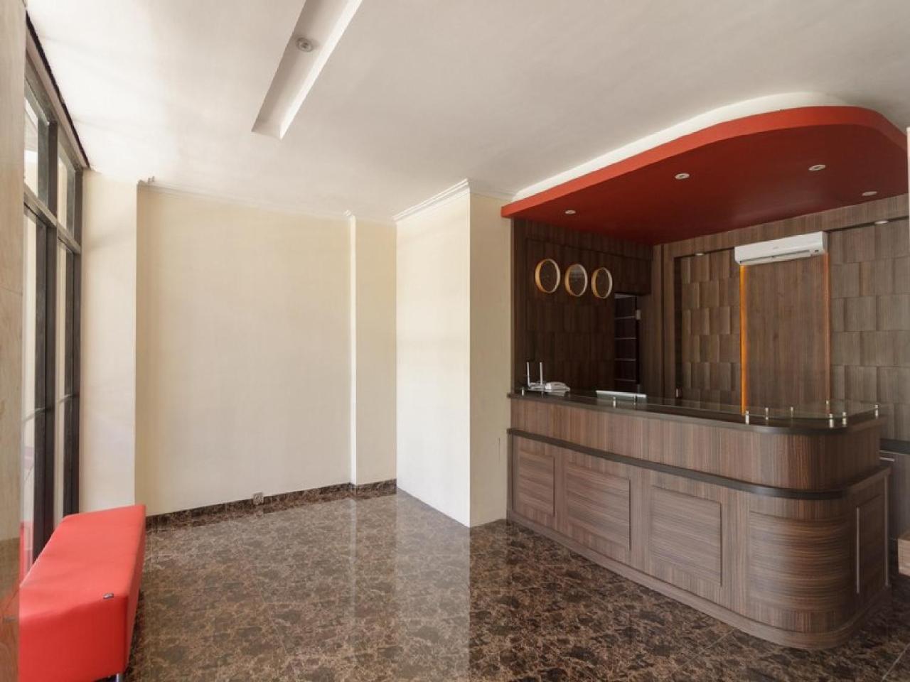 Reddoorz Plus @ Boulevard Panakkukang Makassar Luaran gambar